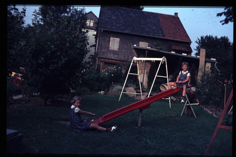 24.Gronau juli 1968 Brigitte,Marion,Peter.JPG